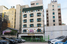 M모텔