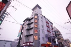 쉐르빌 모텔