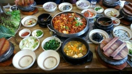 다채우렁돌솥쌈밥
