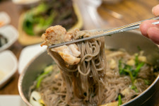 사랑굿숯불닭갈비와막국수 1호점
