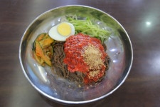 벚골도토리막국수