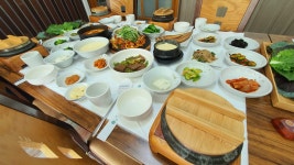 쌀밥지정업소 홀인원쌈밥집