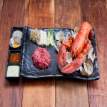 김천재의육회반한연어 신논현본점