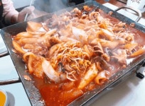 공주얼큰이칼국수쭈꾸미족발 신성점
