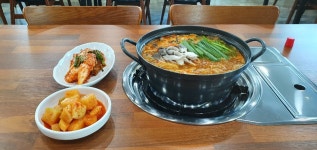 한배미 생선국수