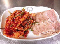 79네수육국밥과철판 소사벌점