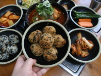 첨단돌솥감자탕 도산점