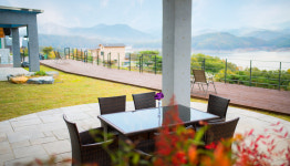 호수로가는가 풀빌라 펜션