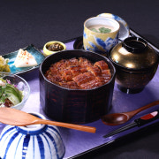 히쯔마부시