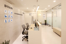 닥터윤프로마취통증의학과의원