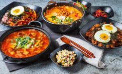 나음명품김치찌개전문점