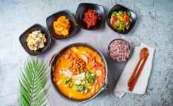 나음명품김치찌개전문점