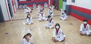 한국체대용무태권도장 공덕관