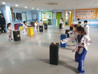 경희대왕호랑이태권도하이점핑