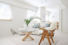 화이트 린넨 하우스