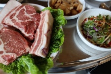 돈이랑 제주흑돼지 본점