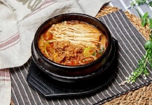 윤가네족발&보쌈
