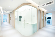 퍼스트원치과교정과치과의원