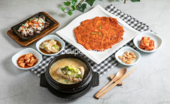 장인왕대나무밥대나무삼계탕 본점