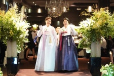 선과색 한복
