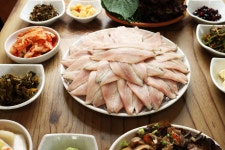 융진호