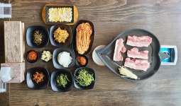 돈돼지 삼겹살