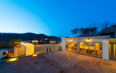 트리피아 풀빌라