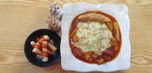 톰젤국물떡볶이 천안신부점