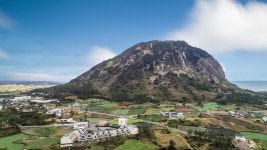 산방산 머물다펜션
