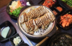 감동인생족발보쌈