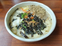 돼랑이투칼국수
