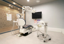 유디중앙역치과의원