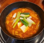 생돼지고기듬뿍넣은 김치찌개 일곡점