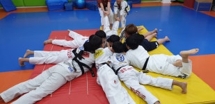 힘찬기합소리태권도