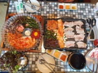 꿀돼지집