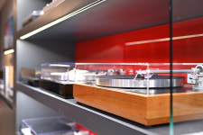 에이브이플라자