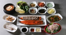 고창풍천민물장어 매화꽃향기나는집
