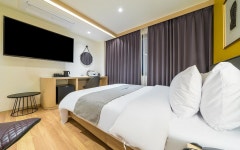 하운드호텔 사직미남역점