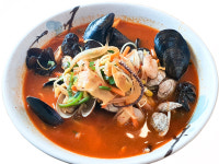 동북양꼬치 오늘도여기서