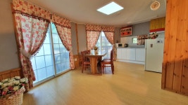 언덕위작은성 펜션