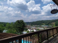 언덕위작은성 펜션