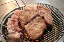 꽃돼지연탄구이
