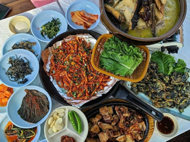 덕동펜션식당