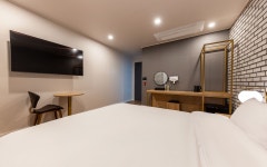 브라운도트 천안점