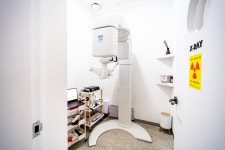 제라진치과의원