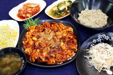 일산봉이칼국수 쭈꾸미보쌈