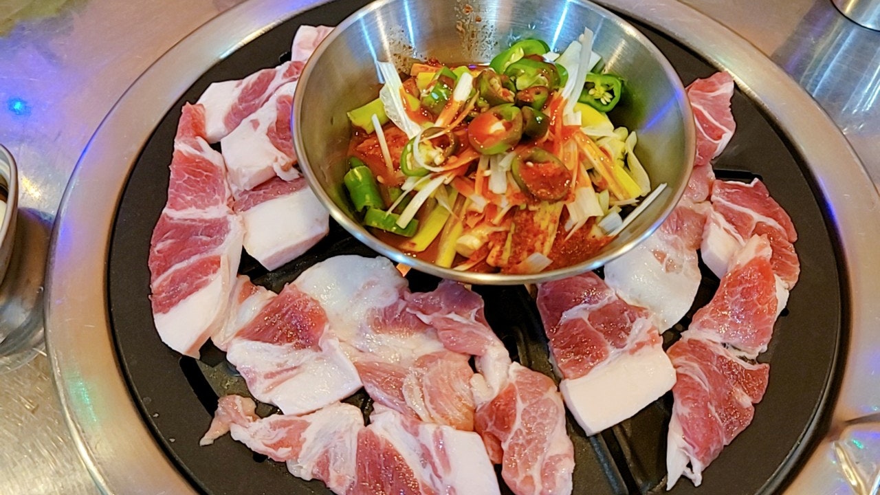 촌돼지주먹고기