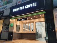 몬스터커피 만촌점
