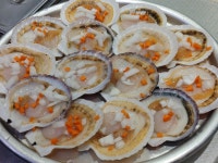 조개까는아낙네