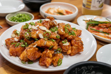 비오네손칼국수